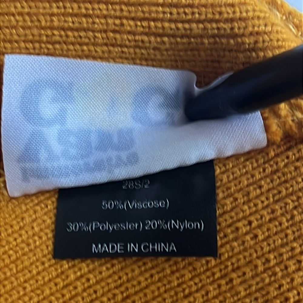 Van Gogh Beanie With Sunflower Fields Patch Nwot - image 4